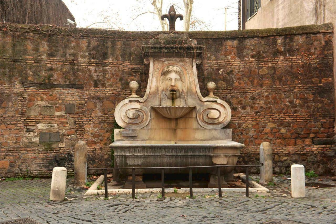 Caratteristico Appartamento A Piazza Navona Рим Екстер'єр фото